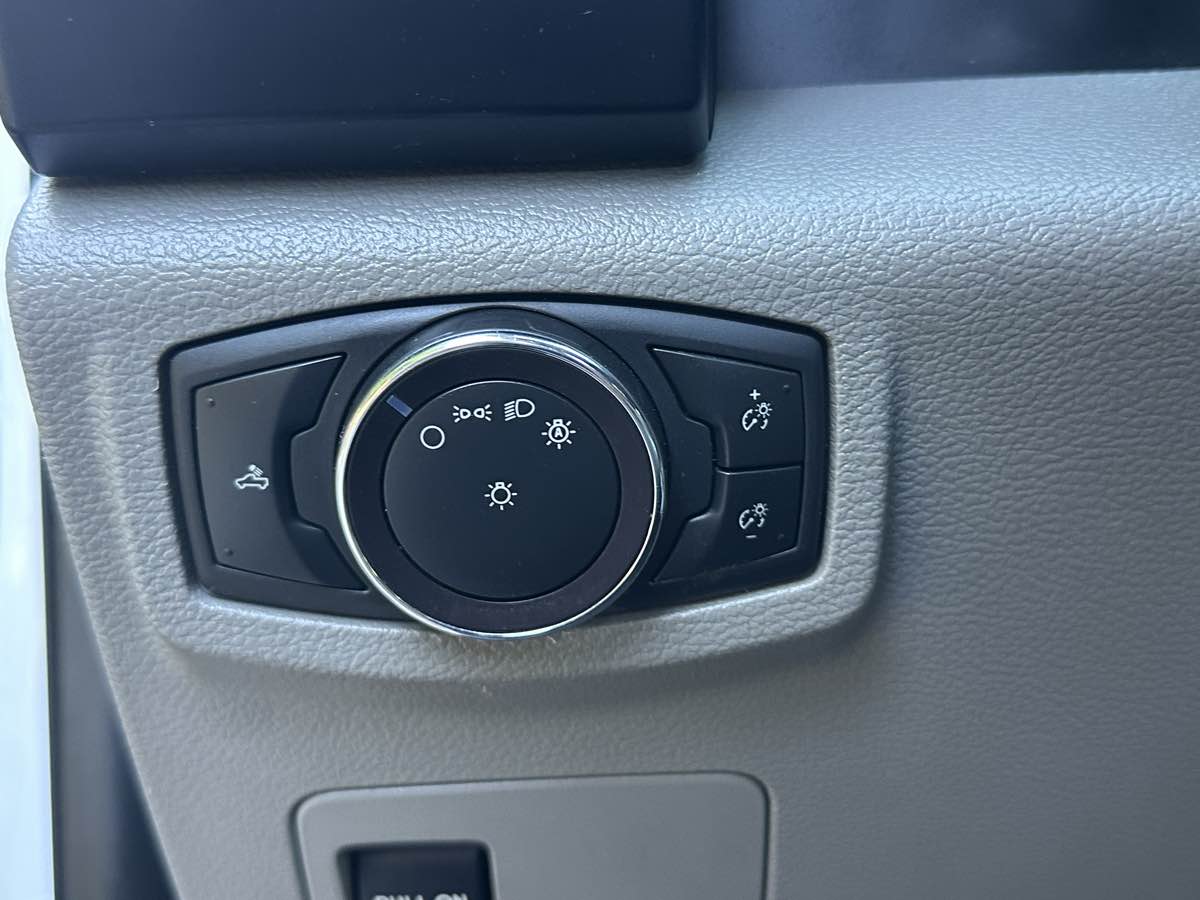2019 Ford F-150 XL - Photo 14