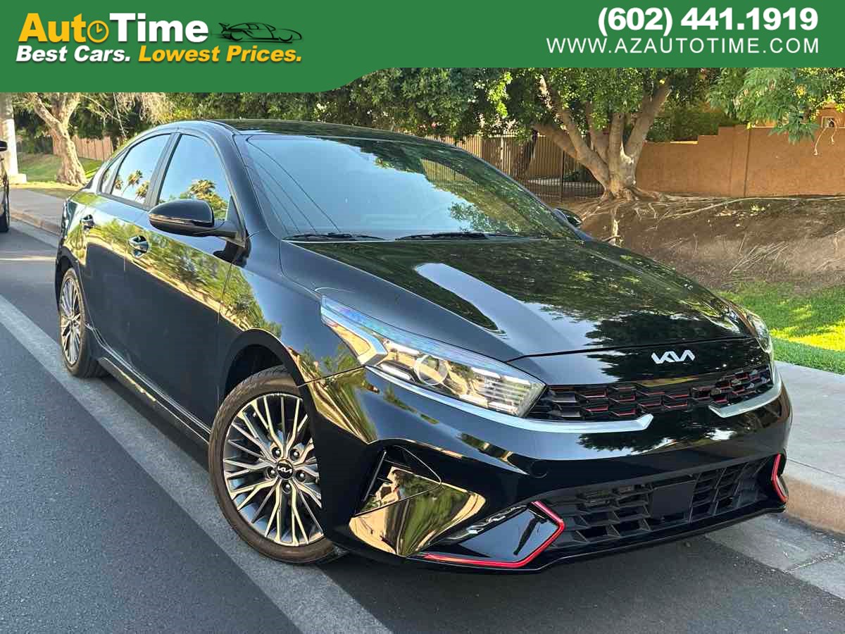 2023 Kia Forte GT-Line AT's photo