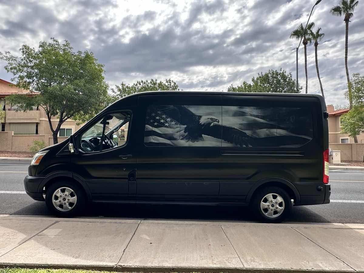 Ford Transit photo 5