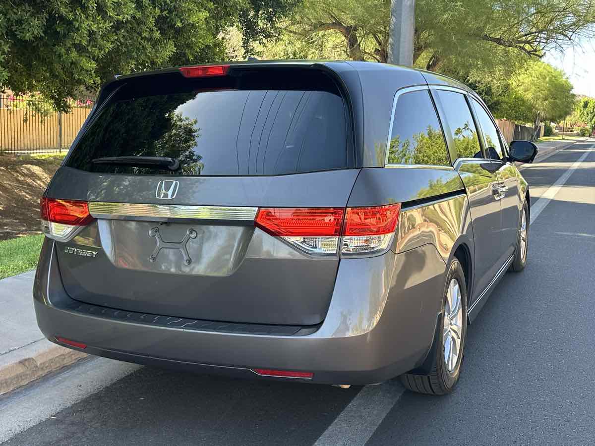 Honda Odyssey photo 8