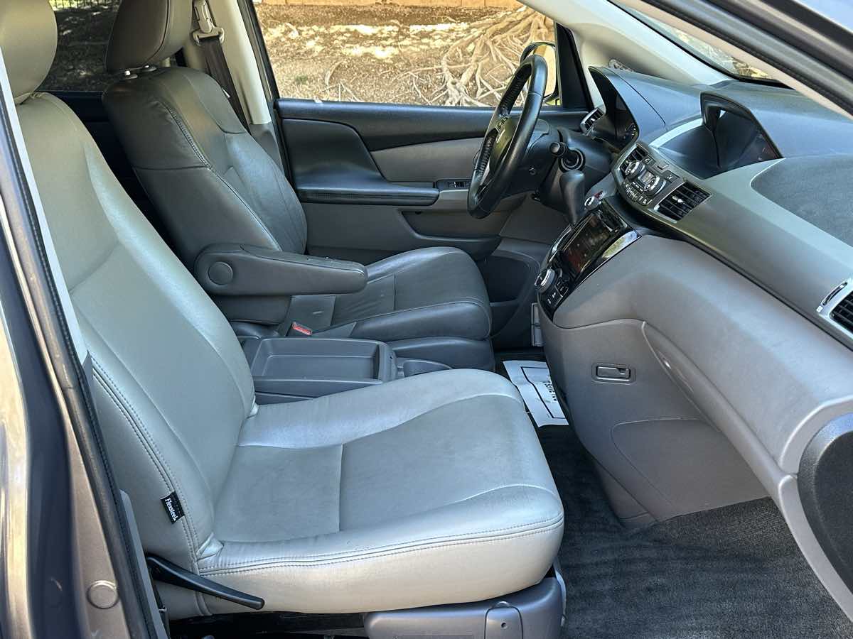Honda Odyssey photo 10