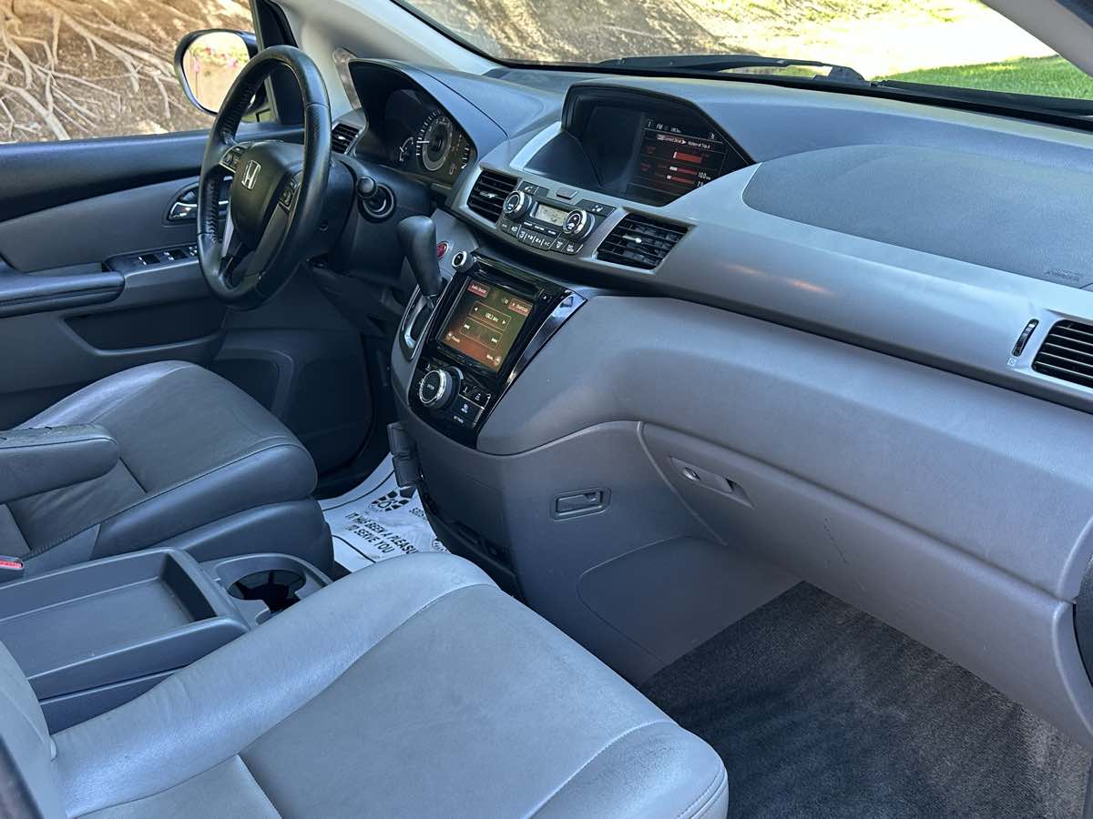 Honda Odyssey photo 11