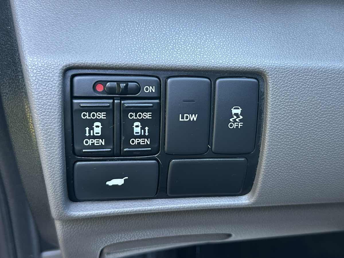 Honda Odyssey photo 31