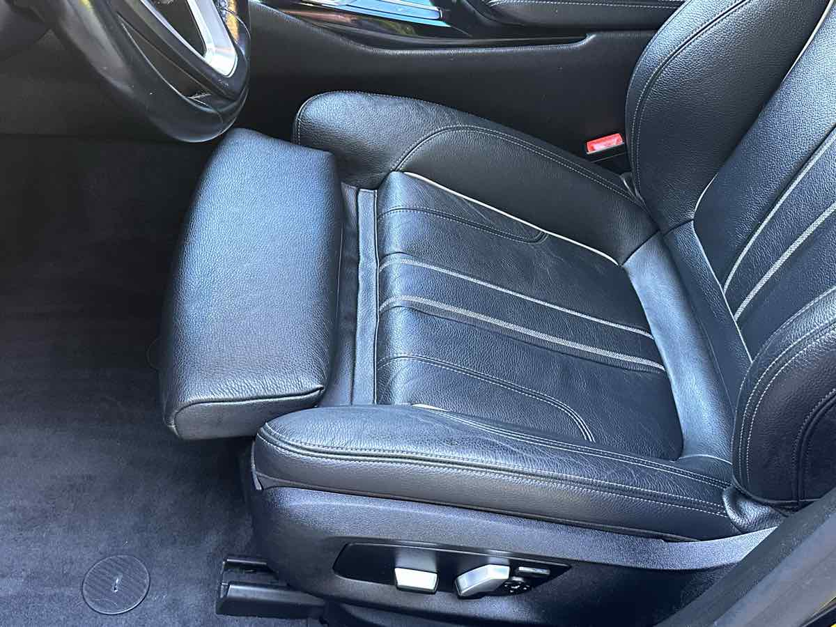 BMW 5 Series photo 17