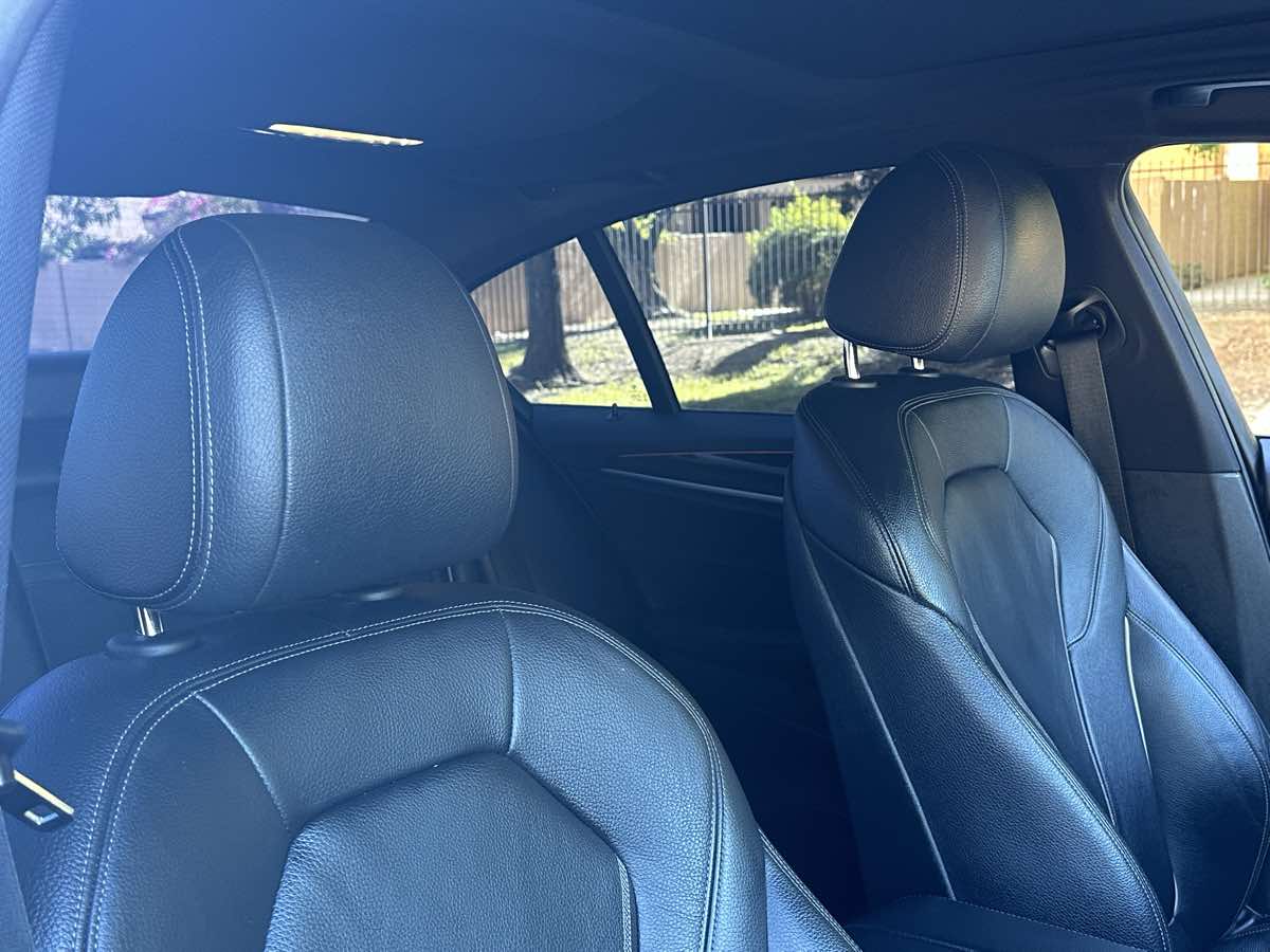 BMW 5 Series photo 23