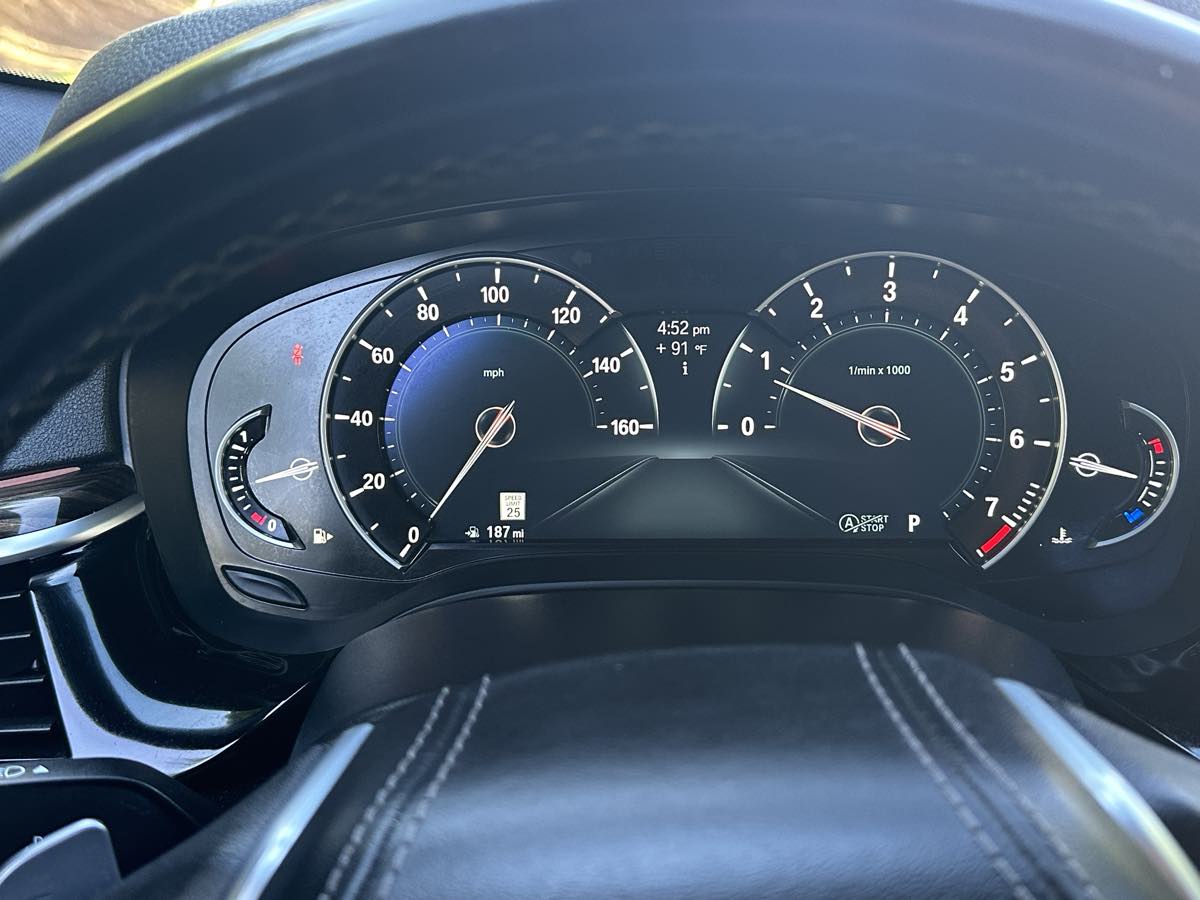 BMW 5 Series photo 31