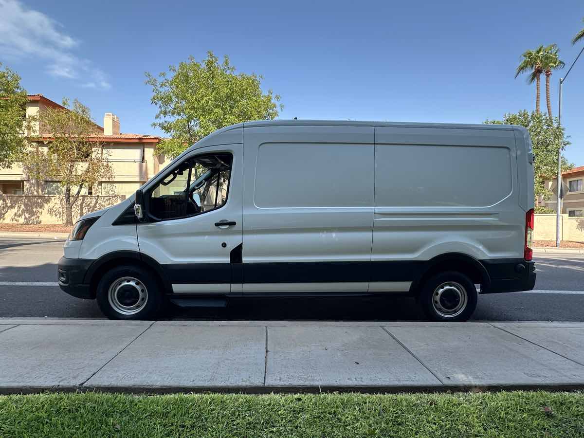 Ford Transit photo 5