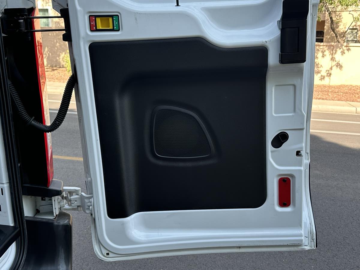 Ford Transit photo 42