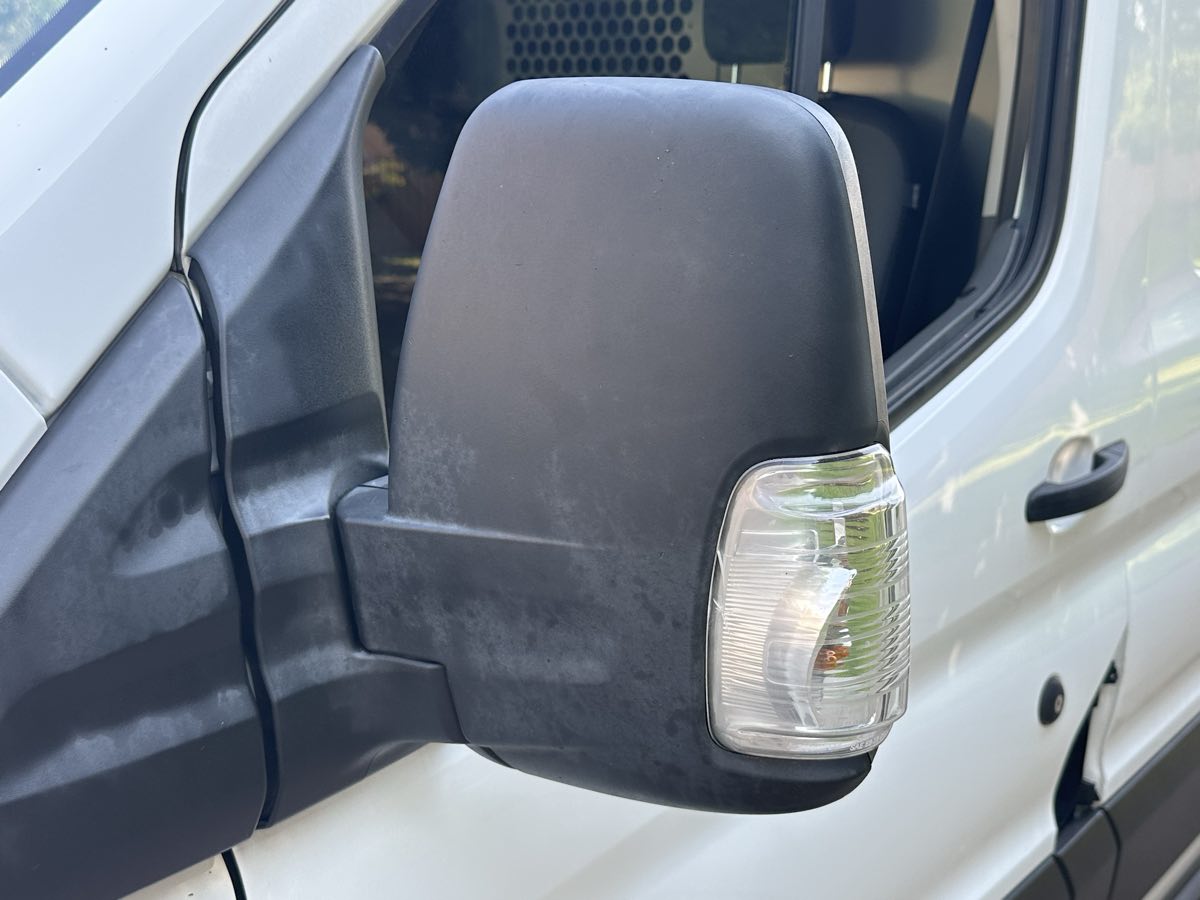 Ford Transit photo 45