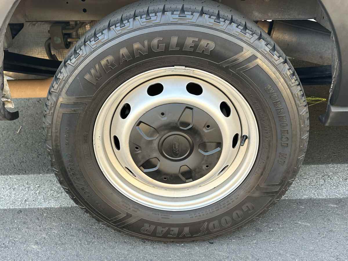 Ford Transit photo 53