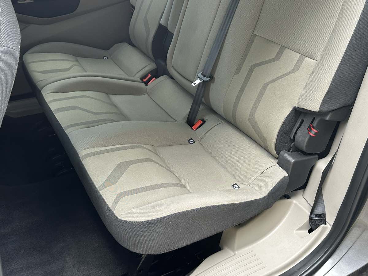 Ford Transit Connect photo 14