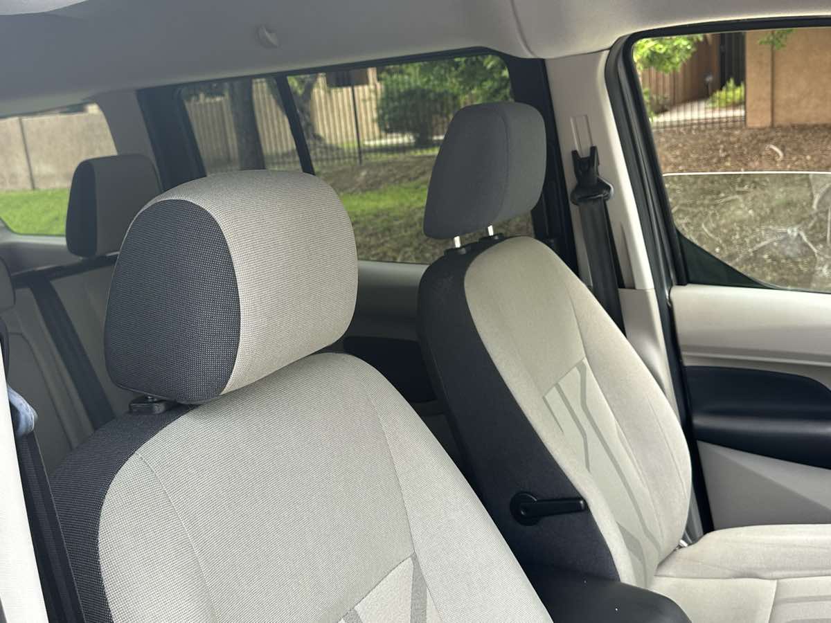 Ford Transit Connect photo 24