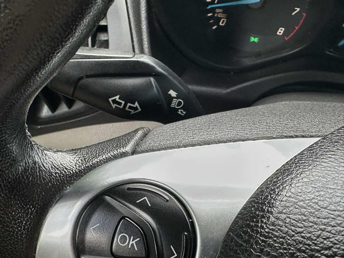 Ford Transit Connect photo 36