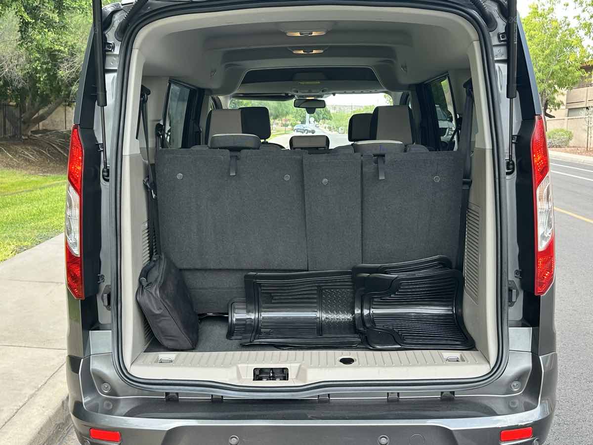 Ford Transit Connect photo 38