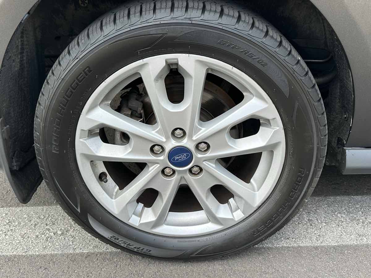Ford Transit Connect photo 50