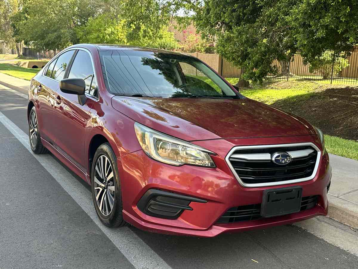 Subaru Legacy photo 2