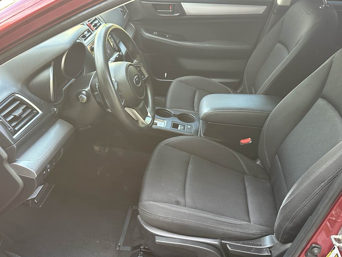 Subaru Legacy photo 12