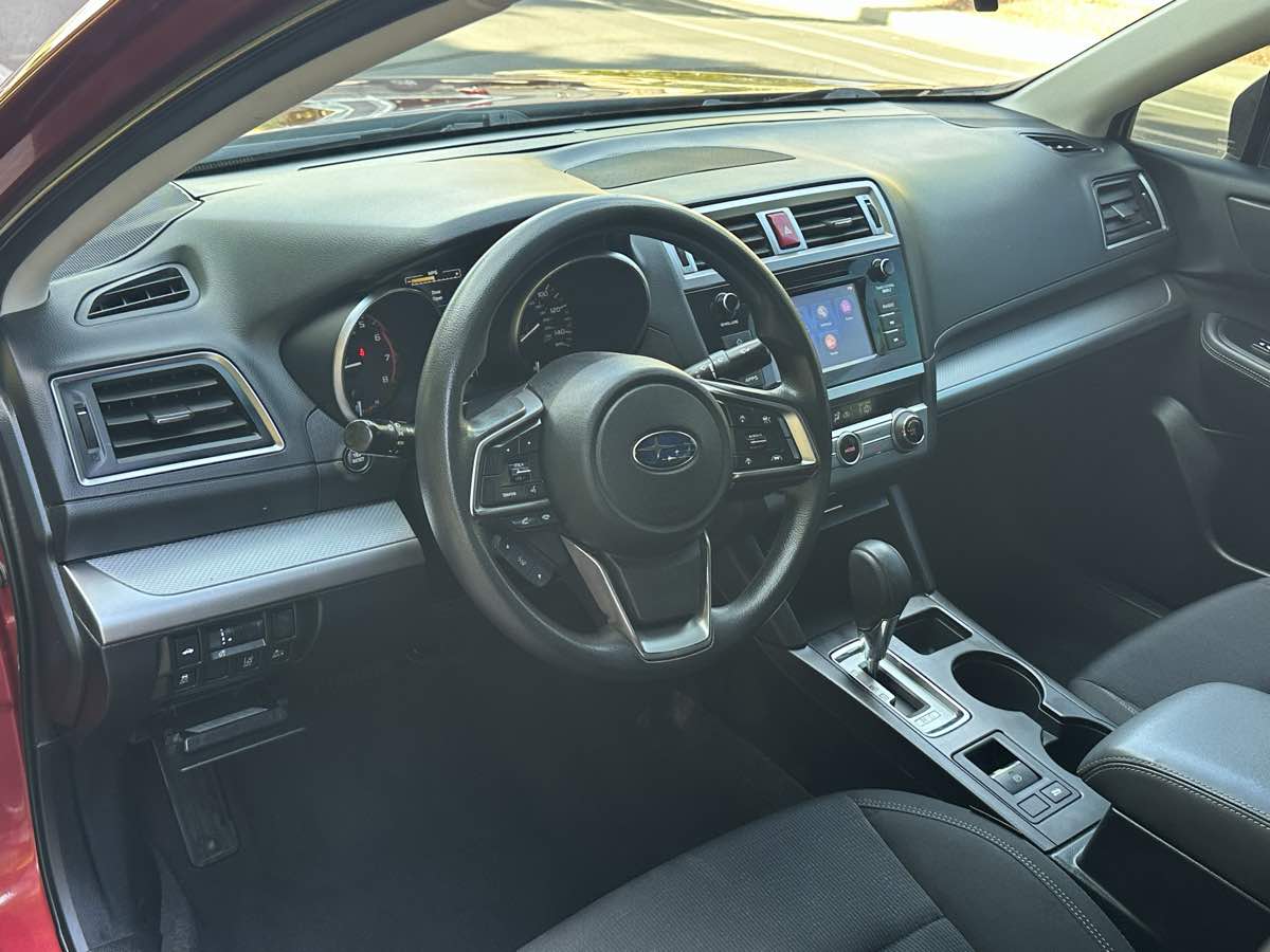 Subaru Legacy photo 13