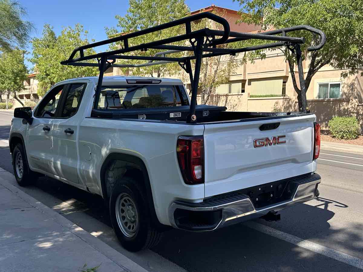 GMC Sierra photo 5