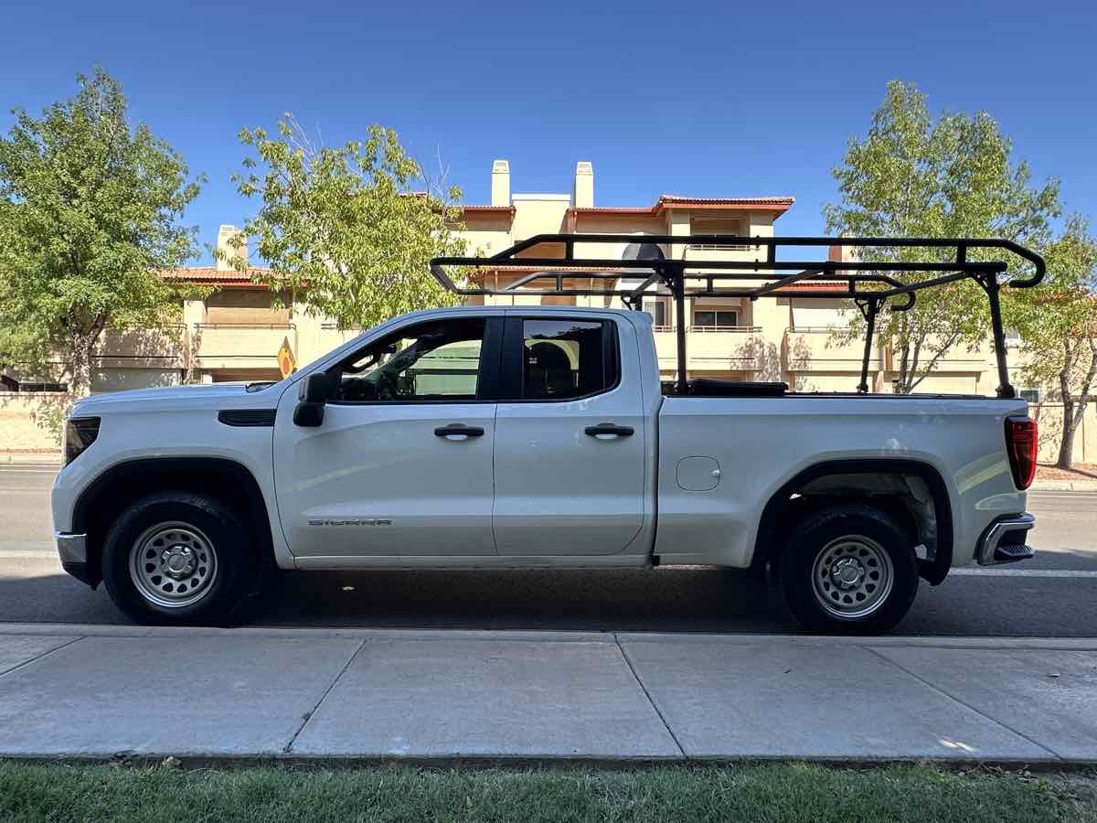 GMC Sierra photo 9