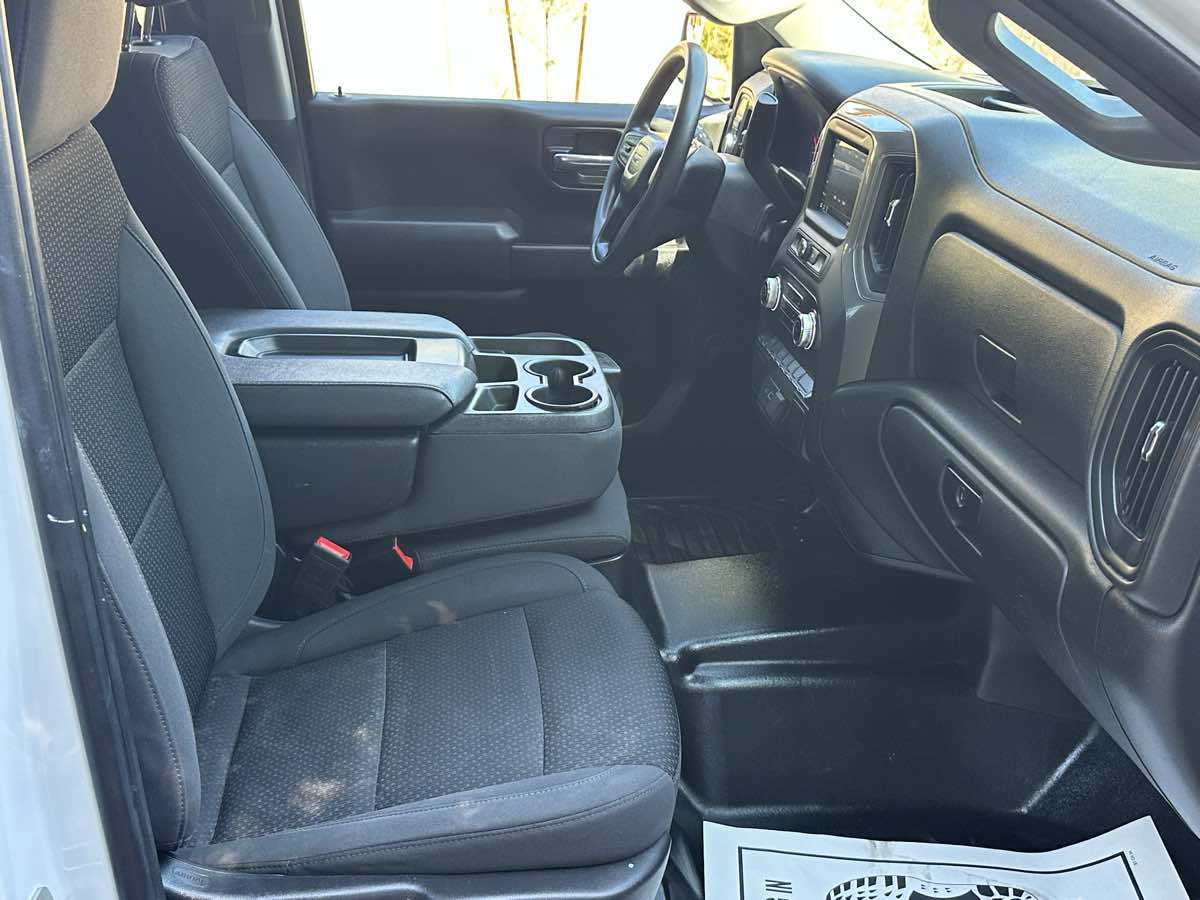 GMC Sierra photo 27