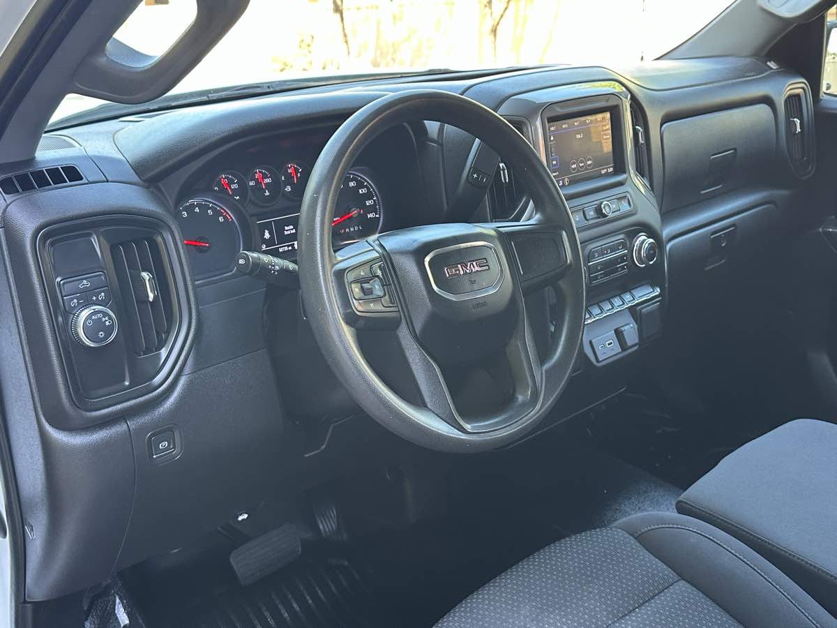 GMC Sierra photo 33