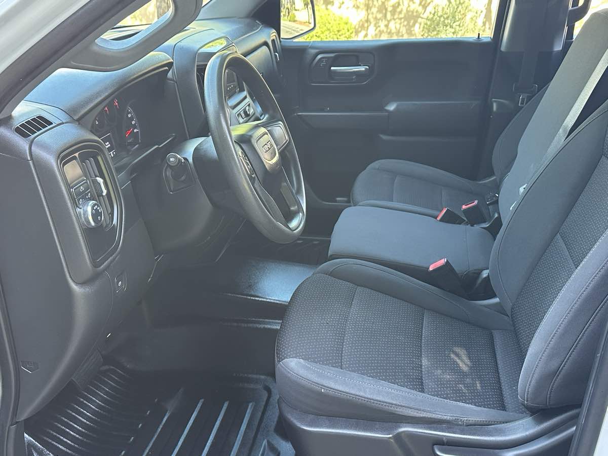 GMC Sierra photo 36