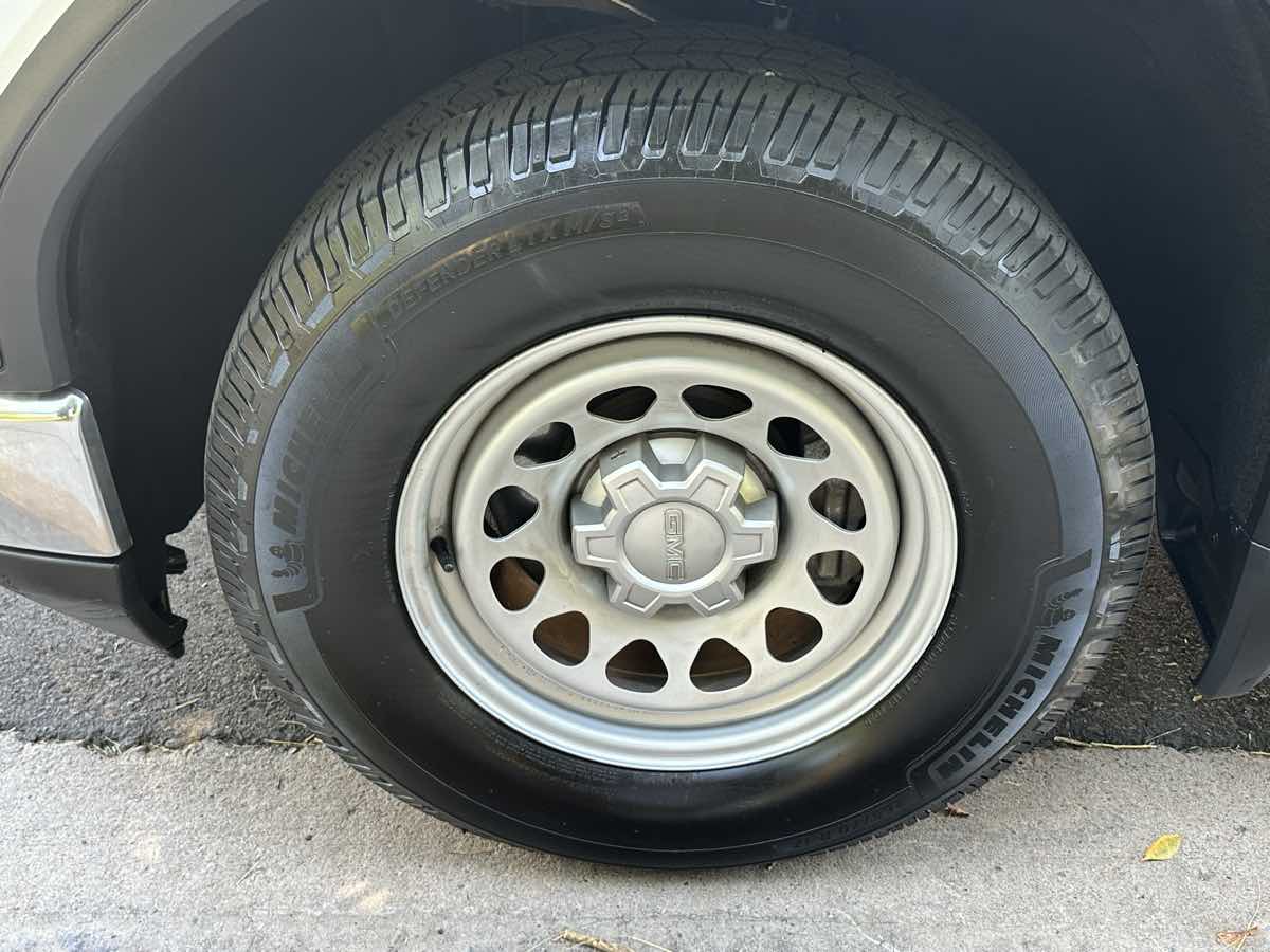 GMC Sierra photo 53