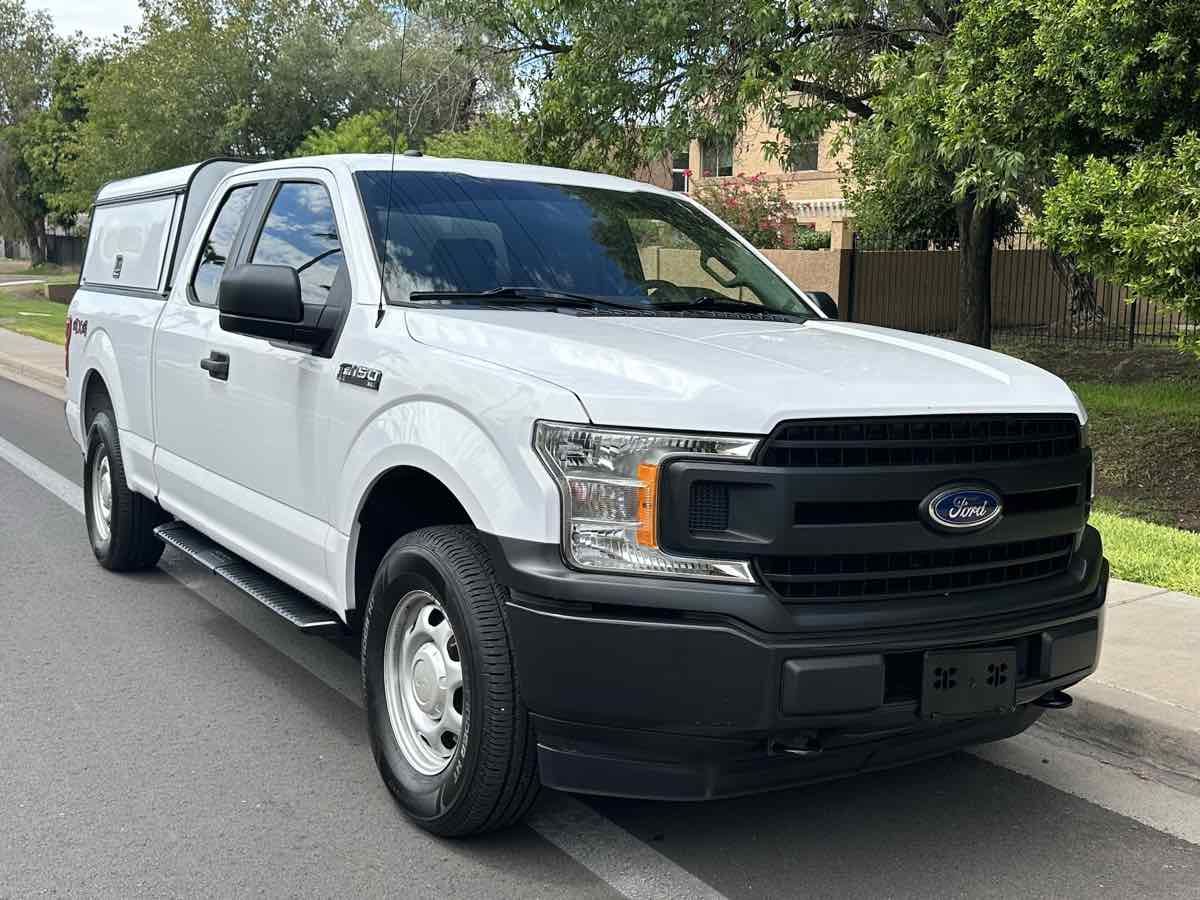 Ford F-150 photo 2