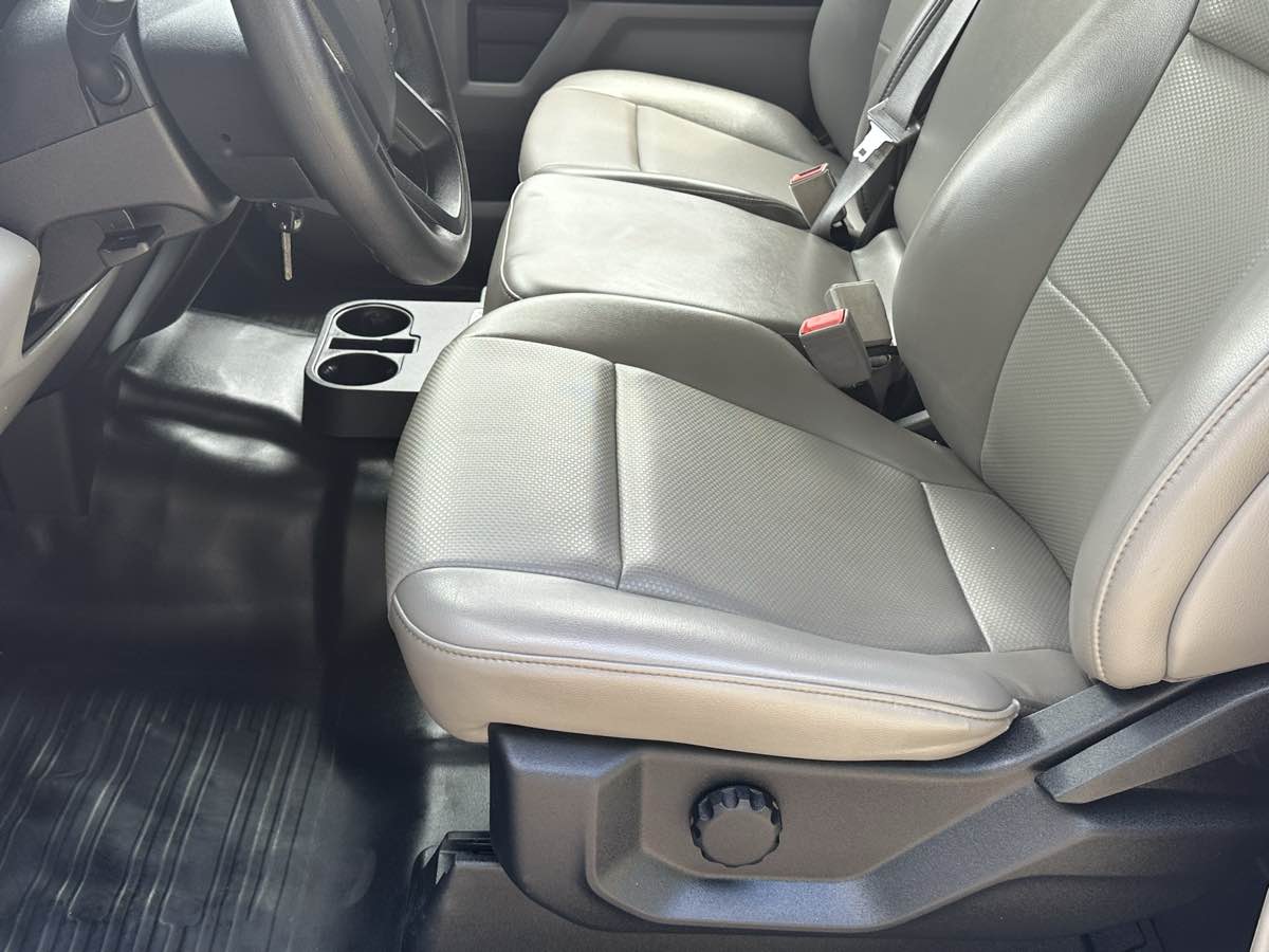 Ford F-150 photo 11