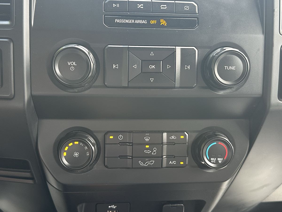 Ford F-150 photo 19