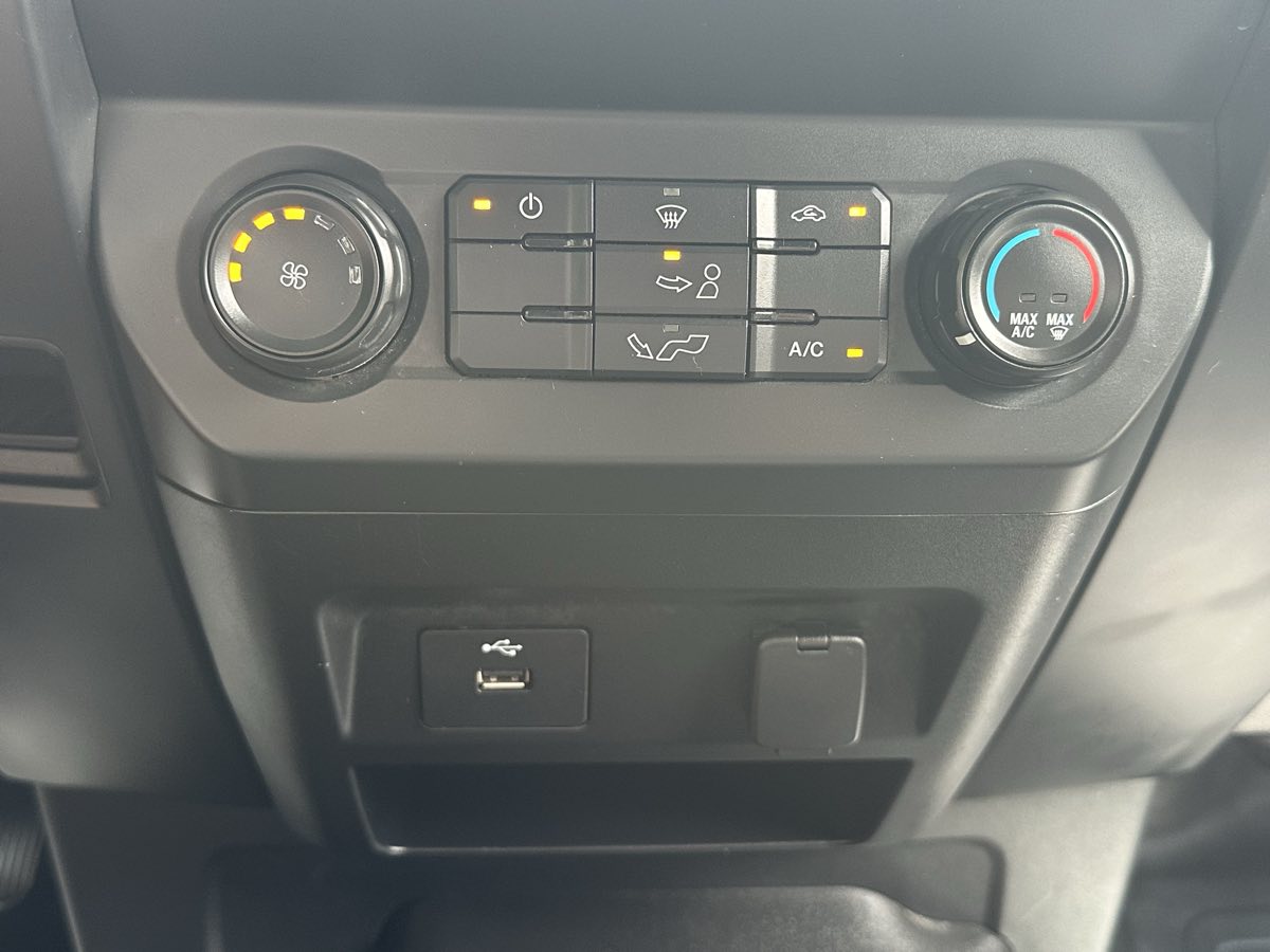 Ford F-150 photo 20