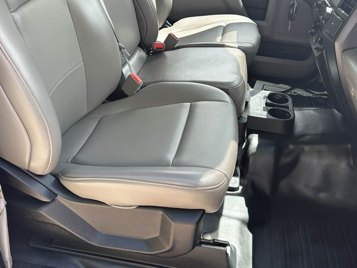 Ford F-150 photo 37
