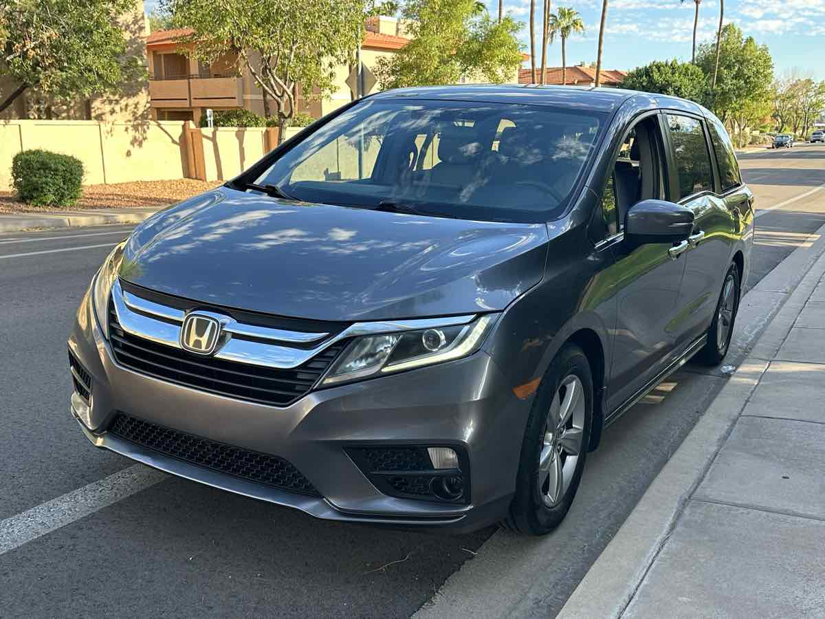 Honda Odyssey photo 4