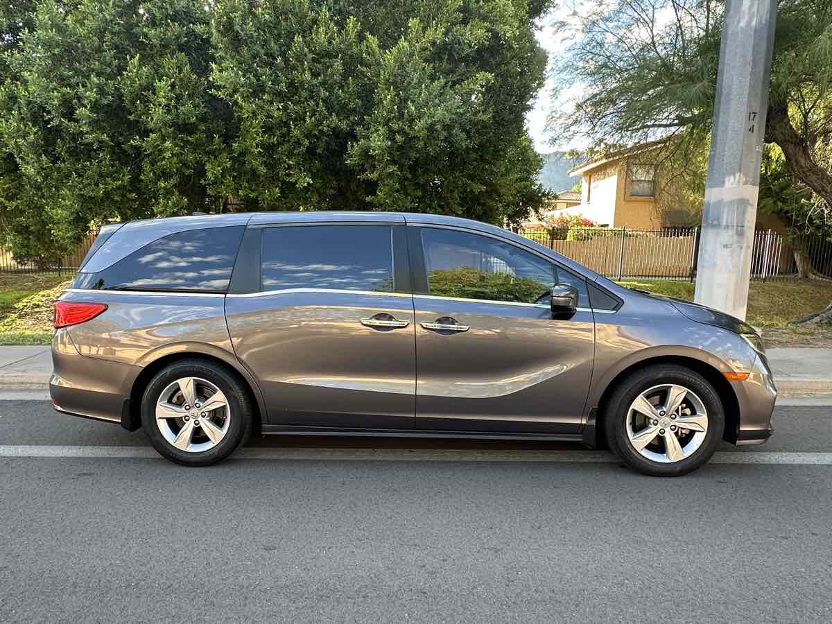 Honda Odyssey photo 9