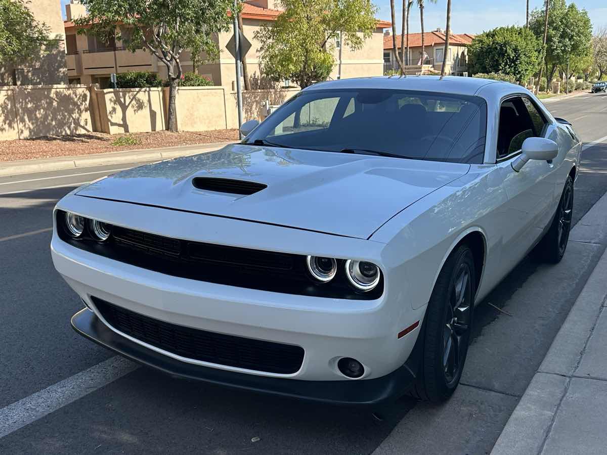 Dodge Challenger photo 4