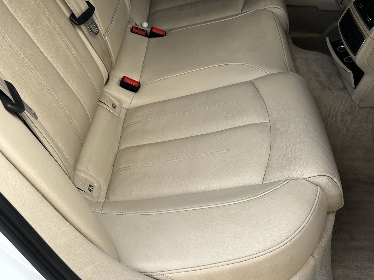 Audi A6 photo 13