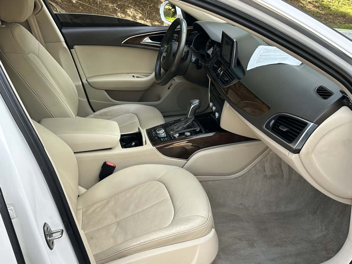 Audi A6 photo 14