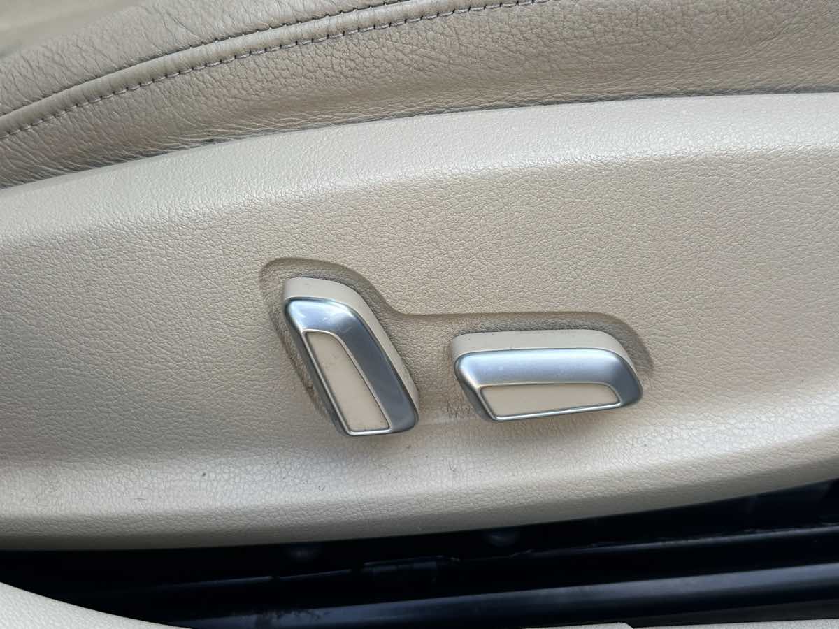 Audi A6 photo 17
