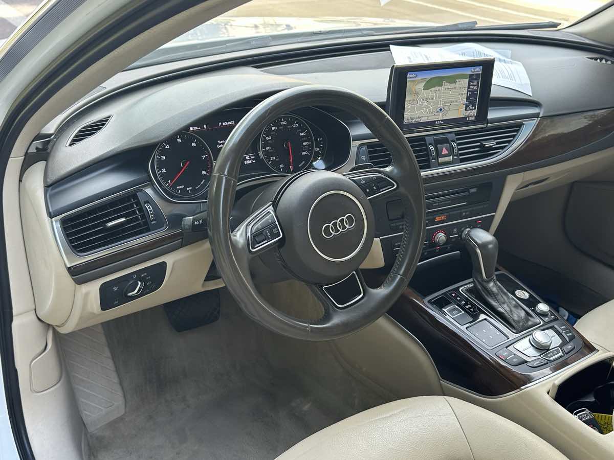Audi A6 photo 23