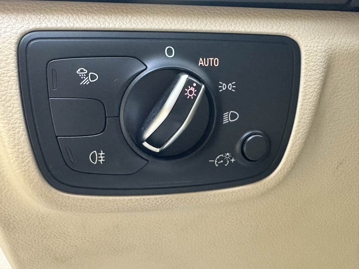 Audi A6 photo 29