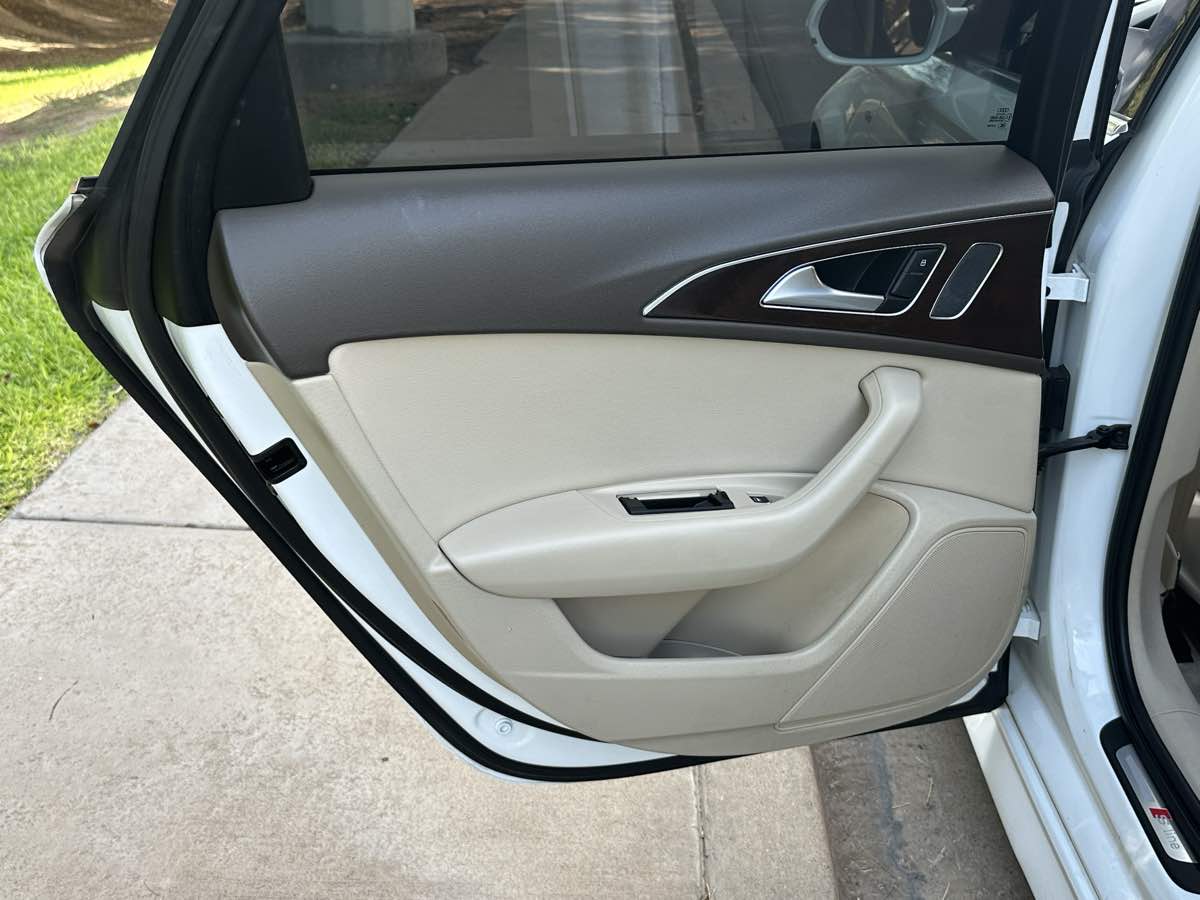 Audi A6 photo 39