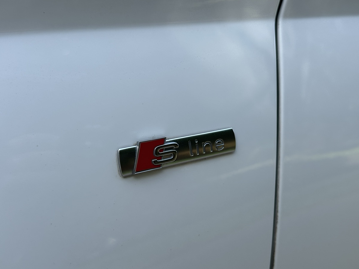 Audi A6 photo 47