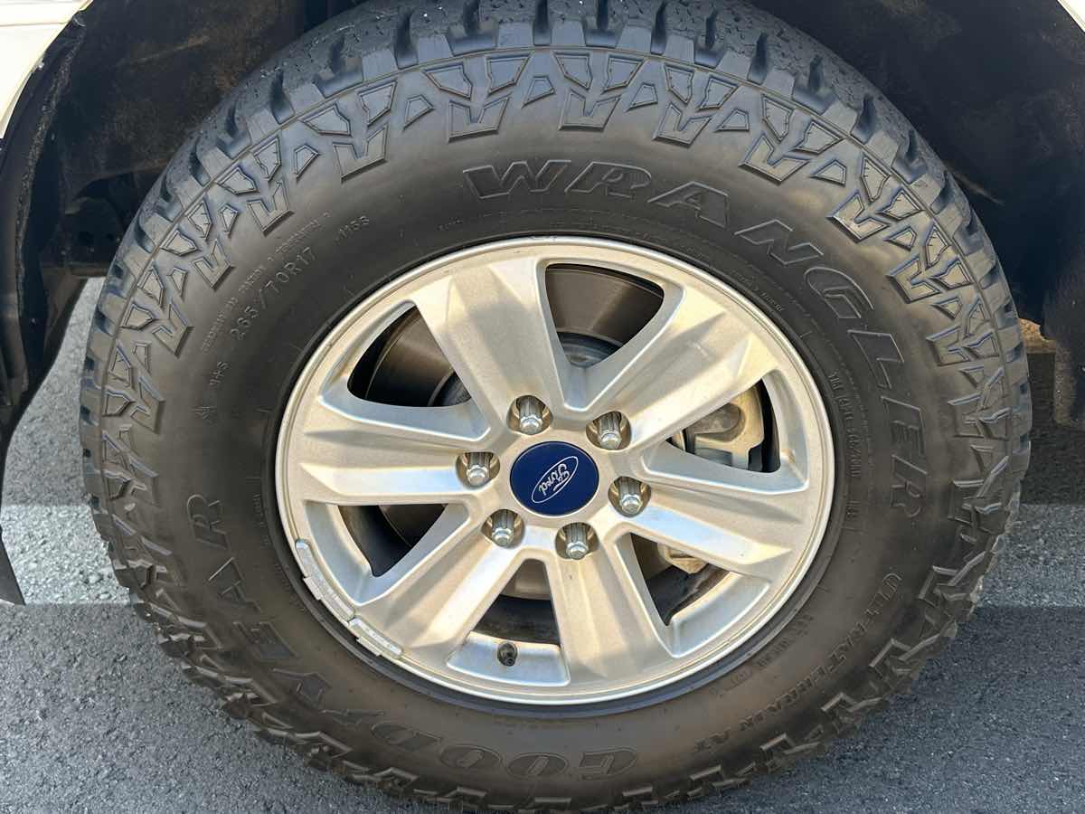Ford F-150 photo 43
