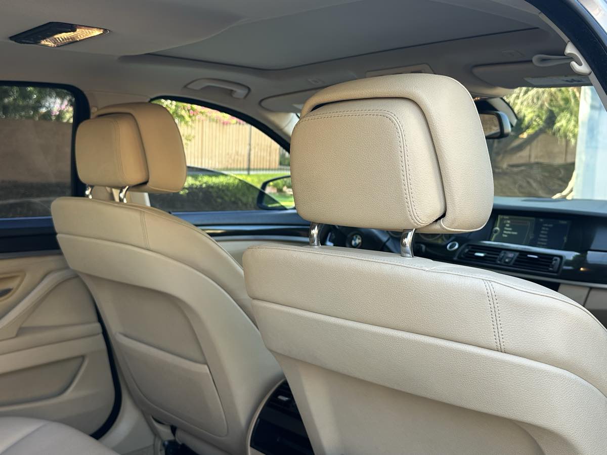 BMW 5 Series photo 20