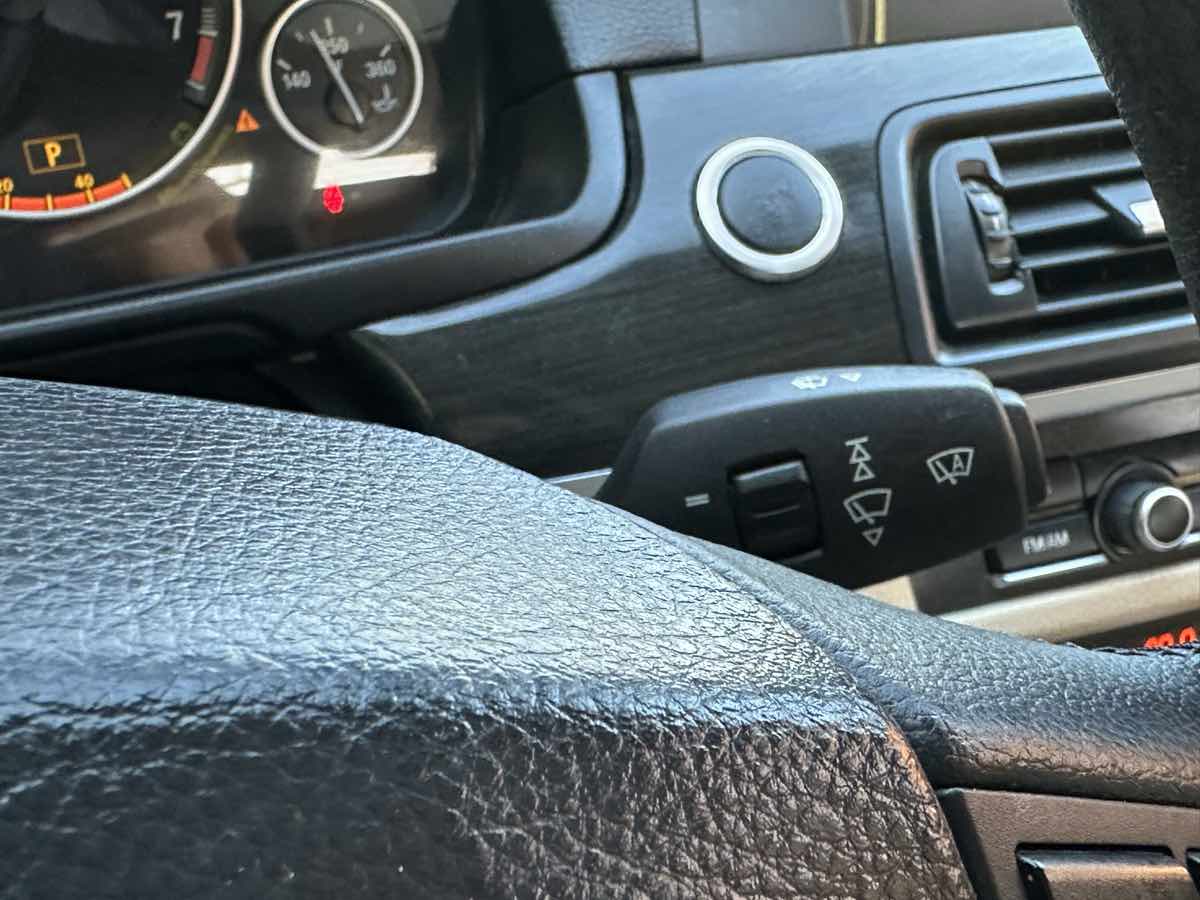 BMW 5 Series photo 28