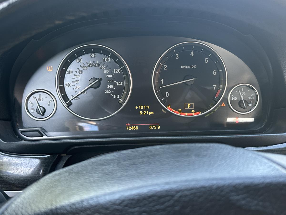 BMW 5 Series photo 33