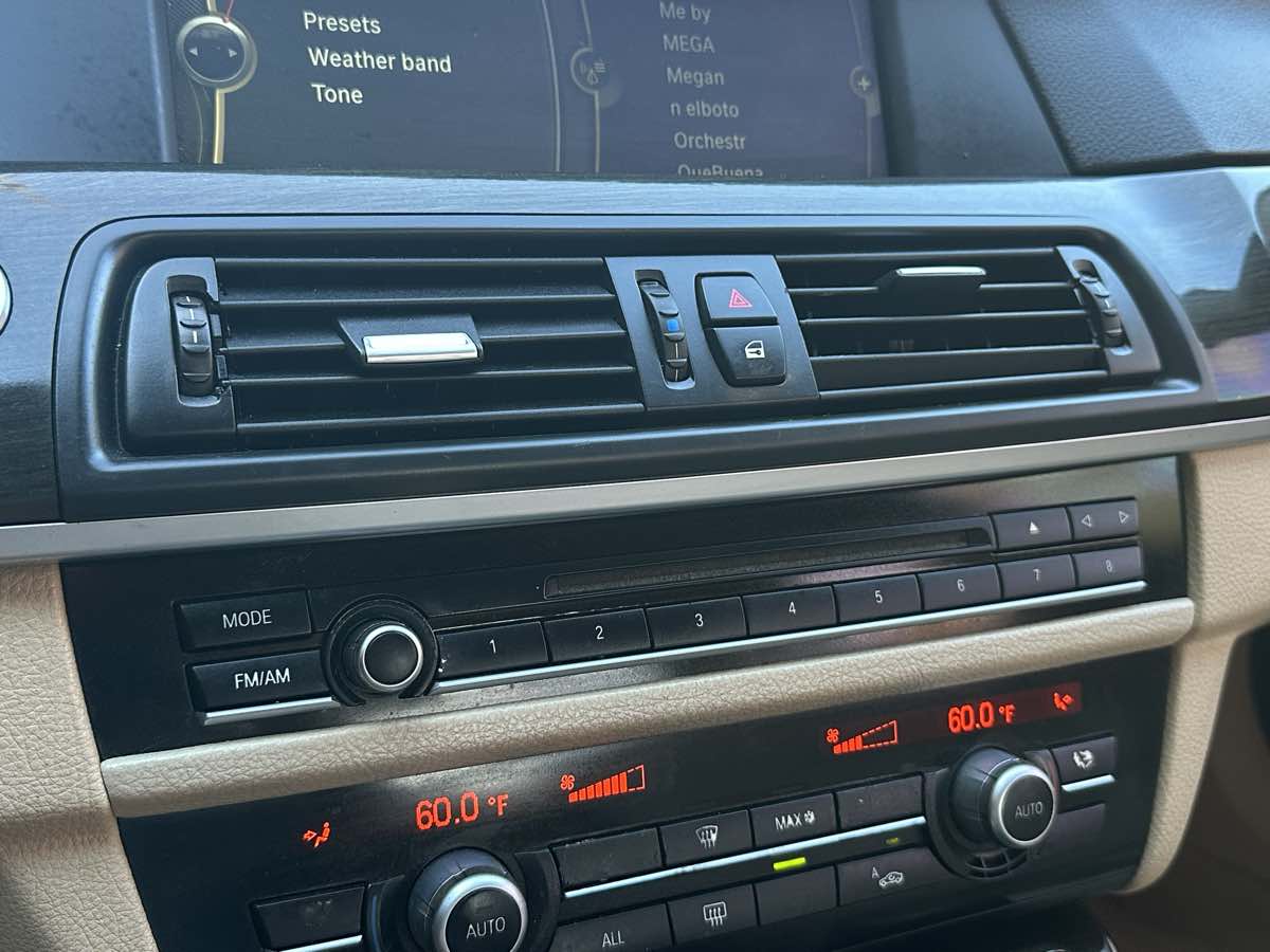 BMW 5 Series photo 35