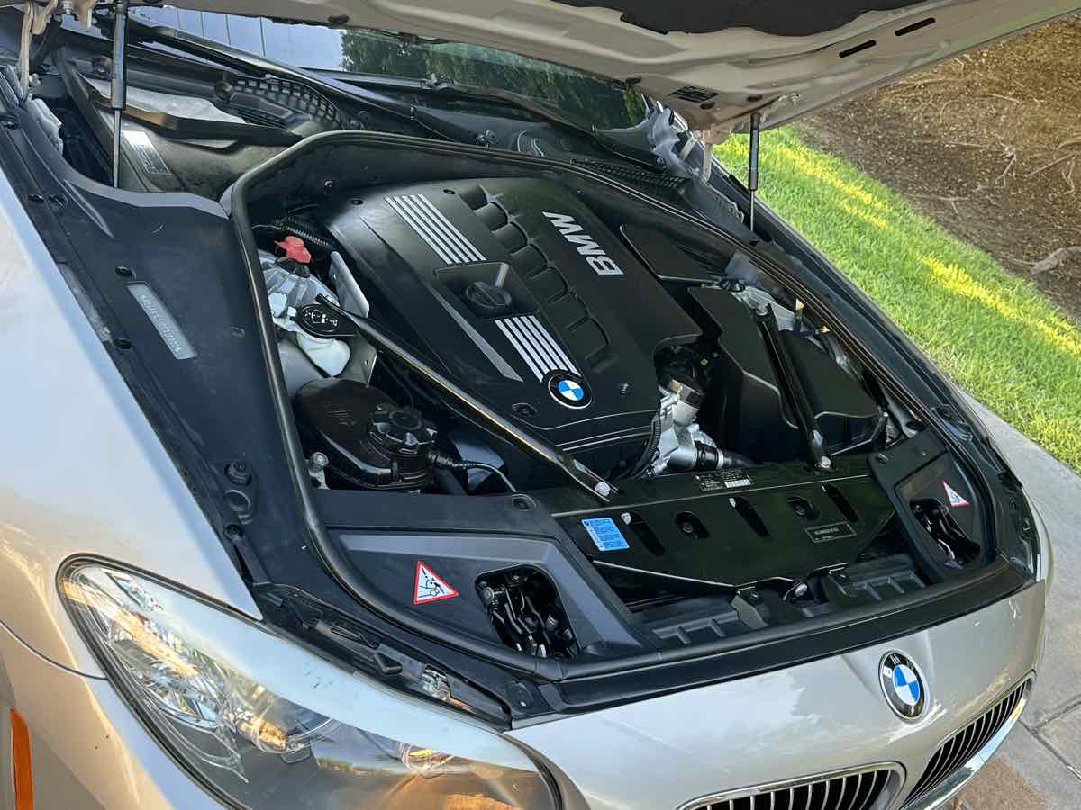 BMW 5 Series photo 60