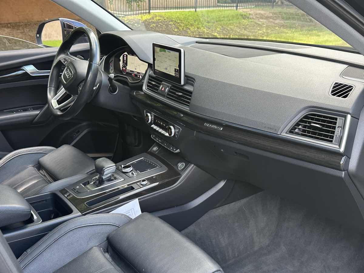 Audi Q5 photo 13